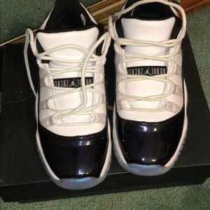 Air Jordan 11 Retro Emerald Rise